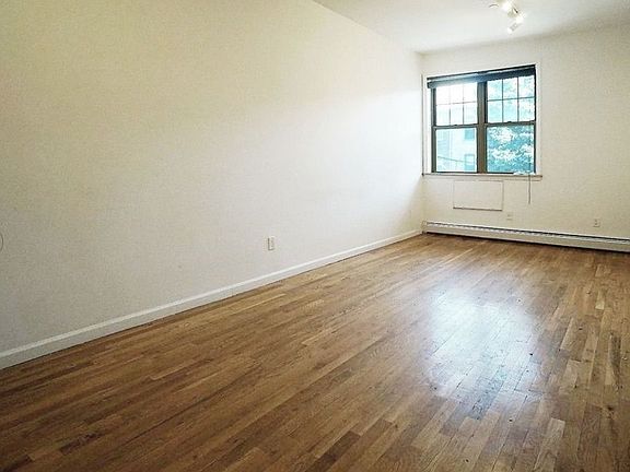 2nd image of 366 Menahan St APT 2B