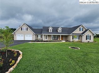 611 Barrett Rd, Ennice, NC 28623