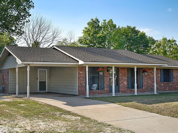 2nd image of 345 Greenwood Dr