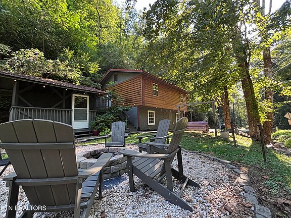 2nd image of 402 King Branch Rd