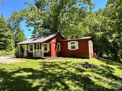 36 Range Rd, Etowah, NC, 28729
