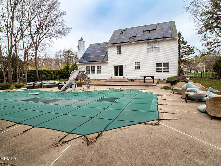845 Woodbury Dr — Photo 24