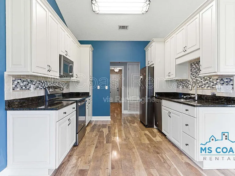 14961 Greenwell Cir — Photo 7