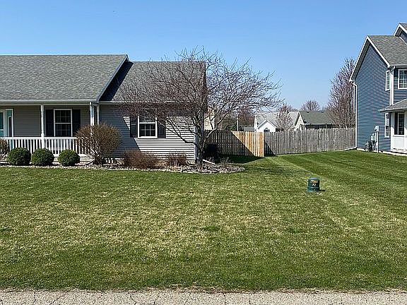 3rd image of 408 Grandview Dr