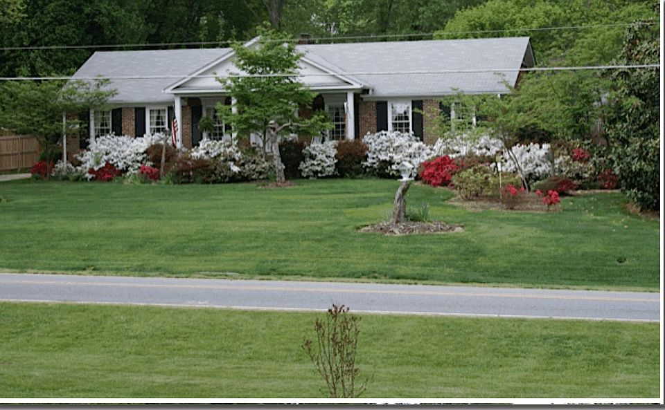 1st image of 8 Hastings Cir