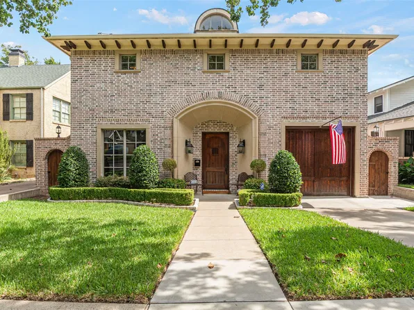 1213 Virginia Pl, Fort Worth, TX 76107