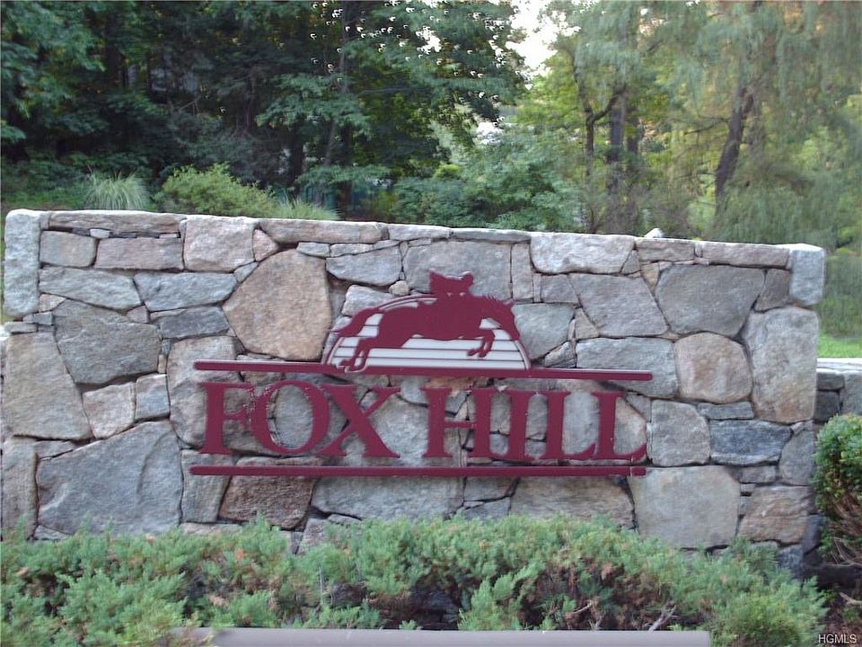 1st image of 262 Horseshoe Cir