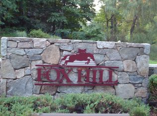 262 Horseshoe Cir, Ossining, NY 10562