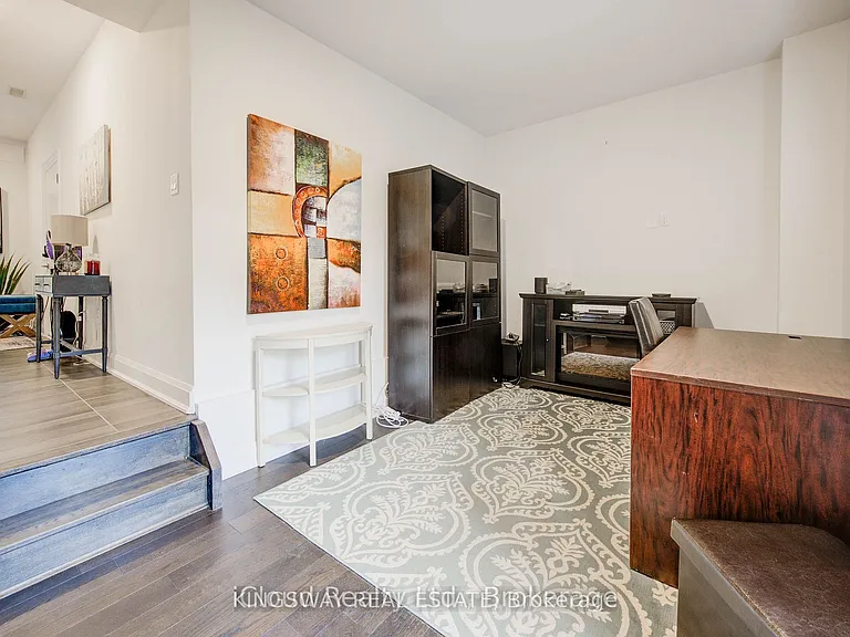 33 Jarvis St — Photo 8