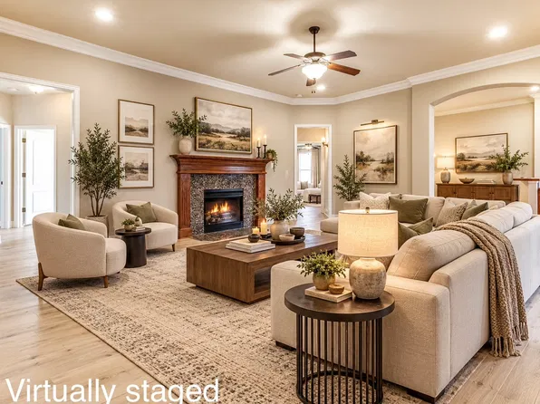 315 Castle Hill Dr, Burleson, TX 76028