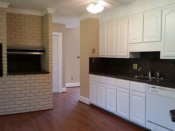 5th image of 501 Baywood Dr