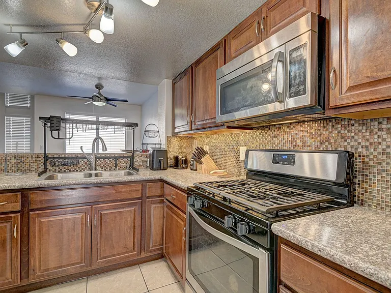5450 Morris St #1220 — Photo 9