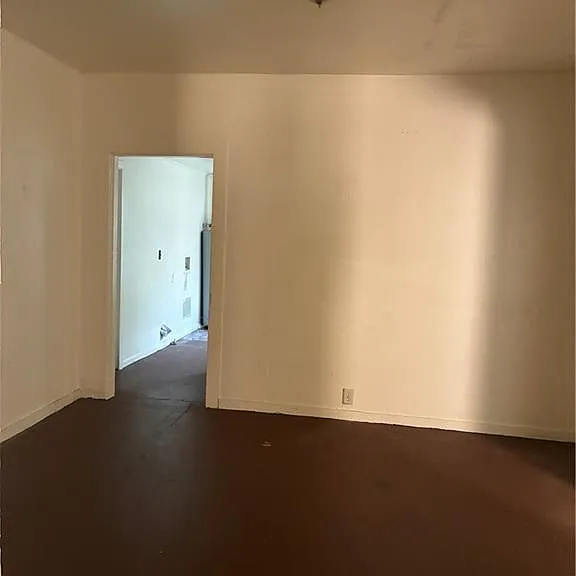 266 Burton Ave — Photo 5