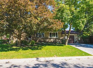 1 Norwich Pl, Toronto, ON M9V 2Y9