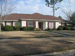 110 Queens Ln, Slidell, LA 70458