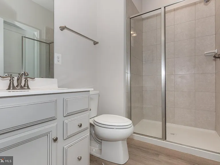 112 Sherman Way — Photo 22