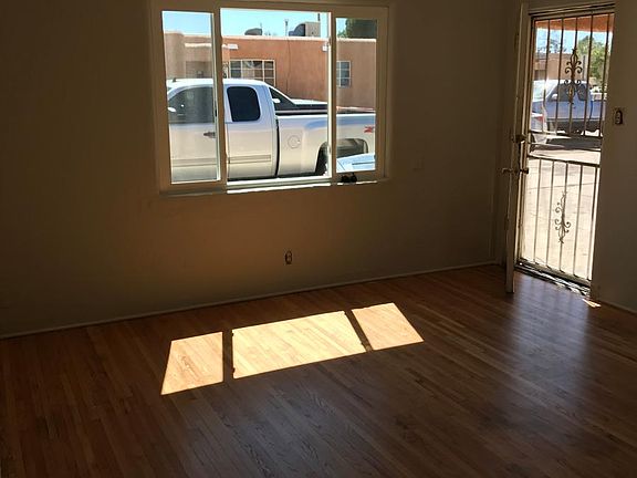 3rd image of 636 San Pedro Dr SE APT C