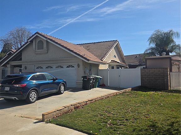 3rd image of 371 Rogers Ct