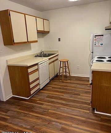 4th image of 3821 Symi Cir #1