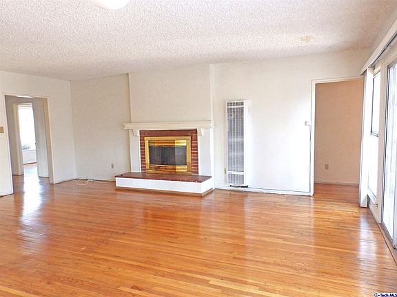 5th image of 1114 Lincoln Ave