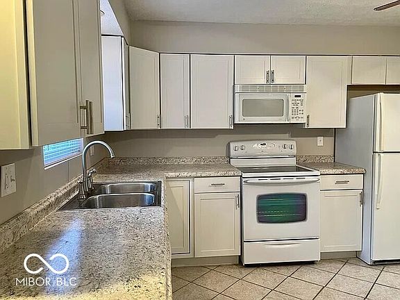 4th image of 7618 Southfield Dr