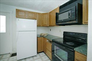 5th image of 311 Goguac St W