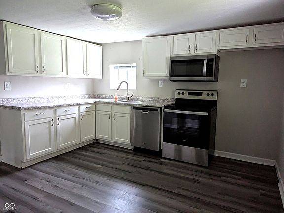 5th image of 124 W 2nd St