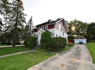 310 2nd Ave SW, Pine Island, MN 55963
