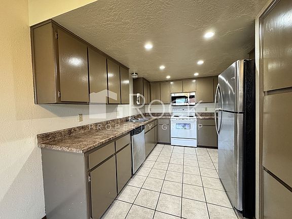 3rd image of 8309-11 NW 7th St #Dbb6cf083