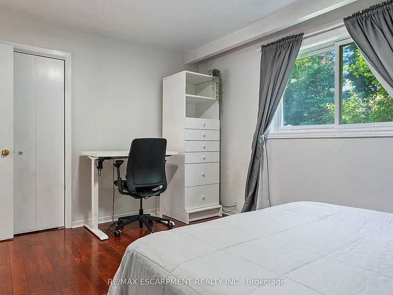2506 Yarmouth Cres — Photo 21