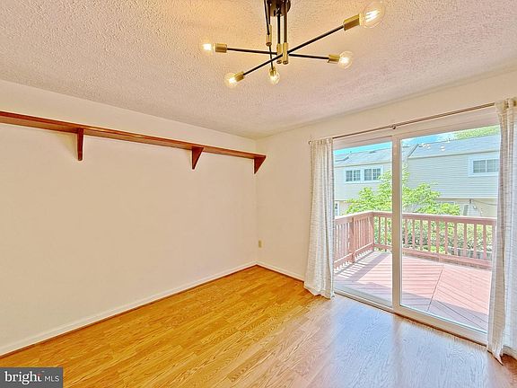 5th image of 201 Curry Ford Ln
