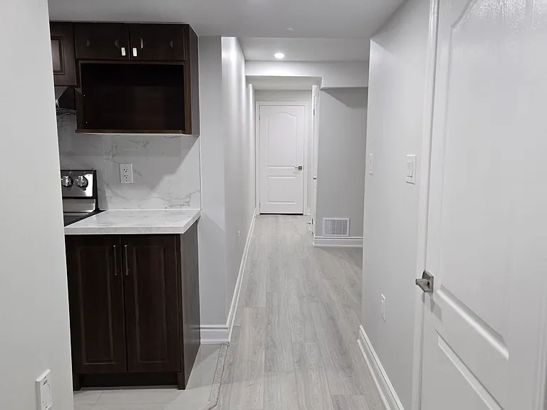 81 Leadenhall Rd #BASEMENT — Photo 4