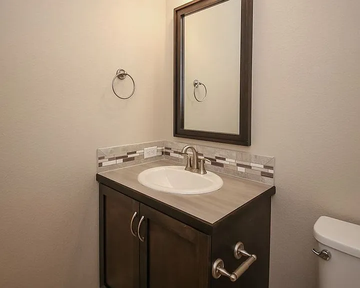 6987 Sumner St — Photo 21