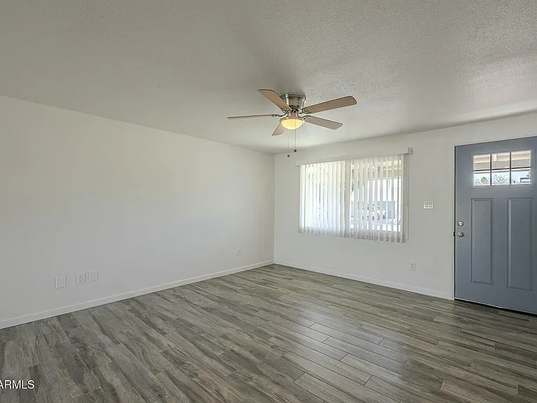 3650 E Eugie Ave — Photo 4