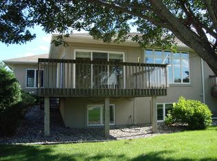 2707 30th Ave S, Fargo, ND 58103