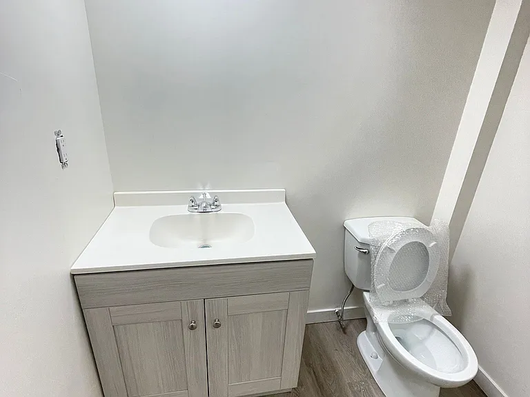 95 Diffin Dr — Photo 12