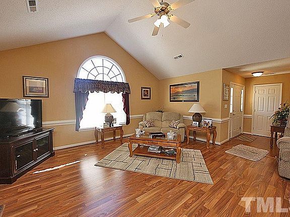 3rd image of 107 Stafford Ct #107