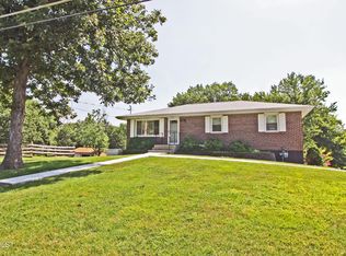 521 Callaway Dr, Holts Summit, MO 65043