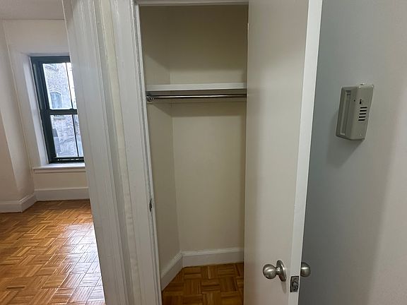 4th image of 515 E 78th St APT 1c