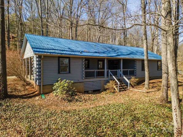 9 Red Oak Mountain Rd, Weaverville, NC 28787