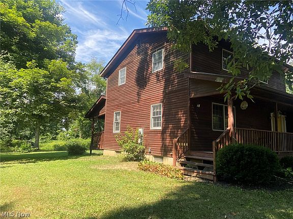 3rd image of 2445 S Elyria Rd