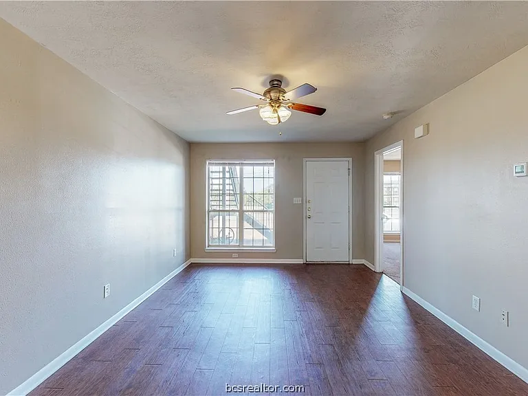 1509 Hollowhill Dr #A — Photo 8