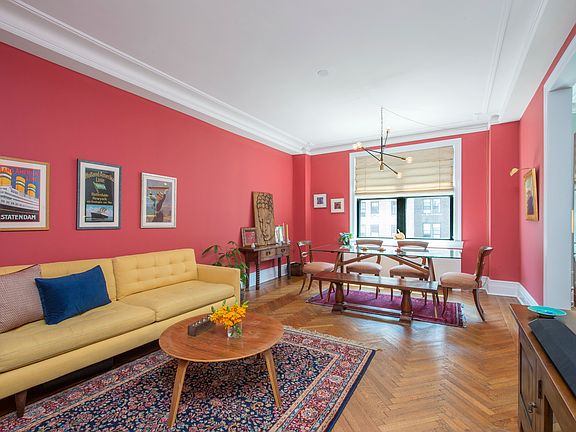 4th image of 905 W End Ave #102