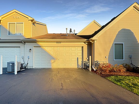 2nd image of 39723 N Warren Ln