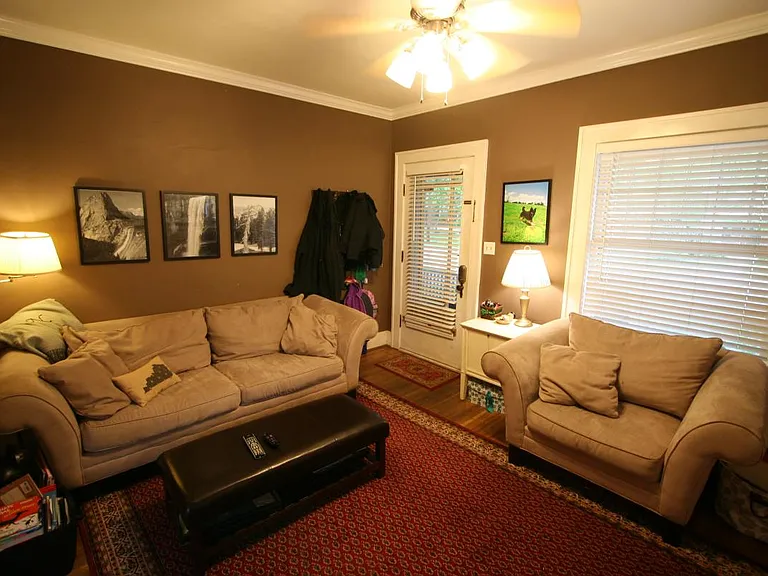 208 Sherman Ave — Photo 11
