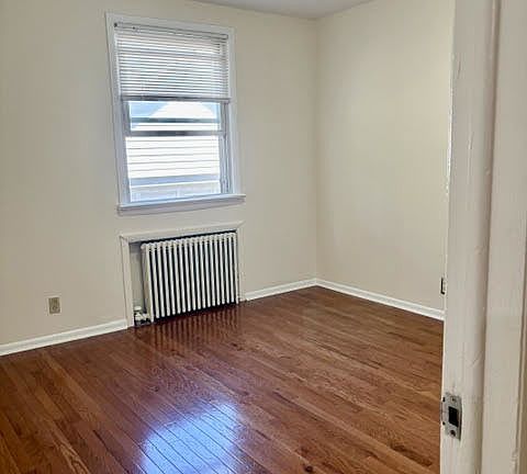 5th image of 271 Warren St Floor 1