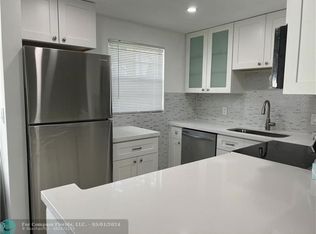 321 Newport Ct UNIT V-321, Deerfield Beach, FL 33442
