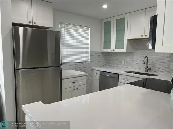 321 Newport Ct Unit V-321, Deerfield Beach, FL 33442