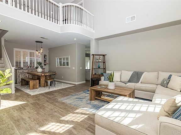 4th image of 937 Tularosa Ln