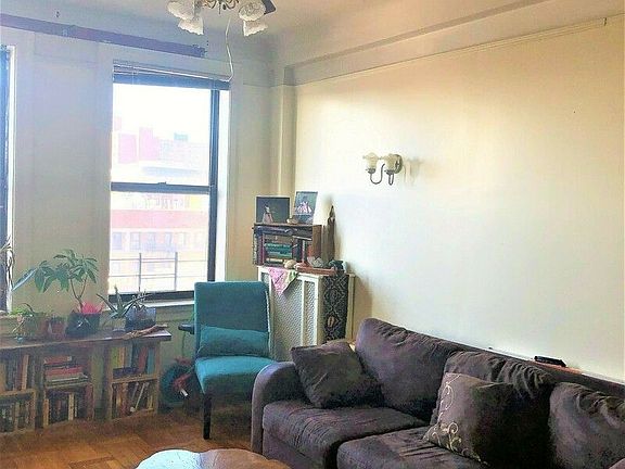 3rd image of 409 Edgecombe Ave APT 8F